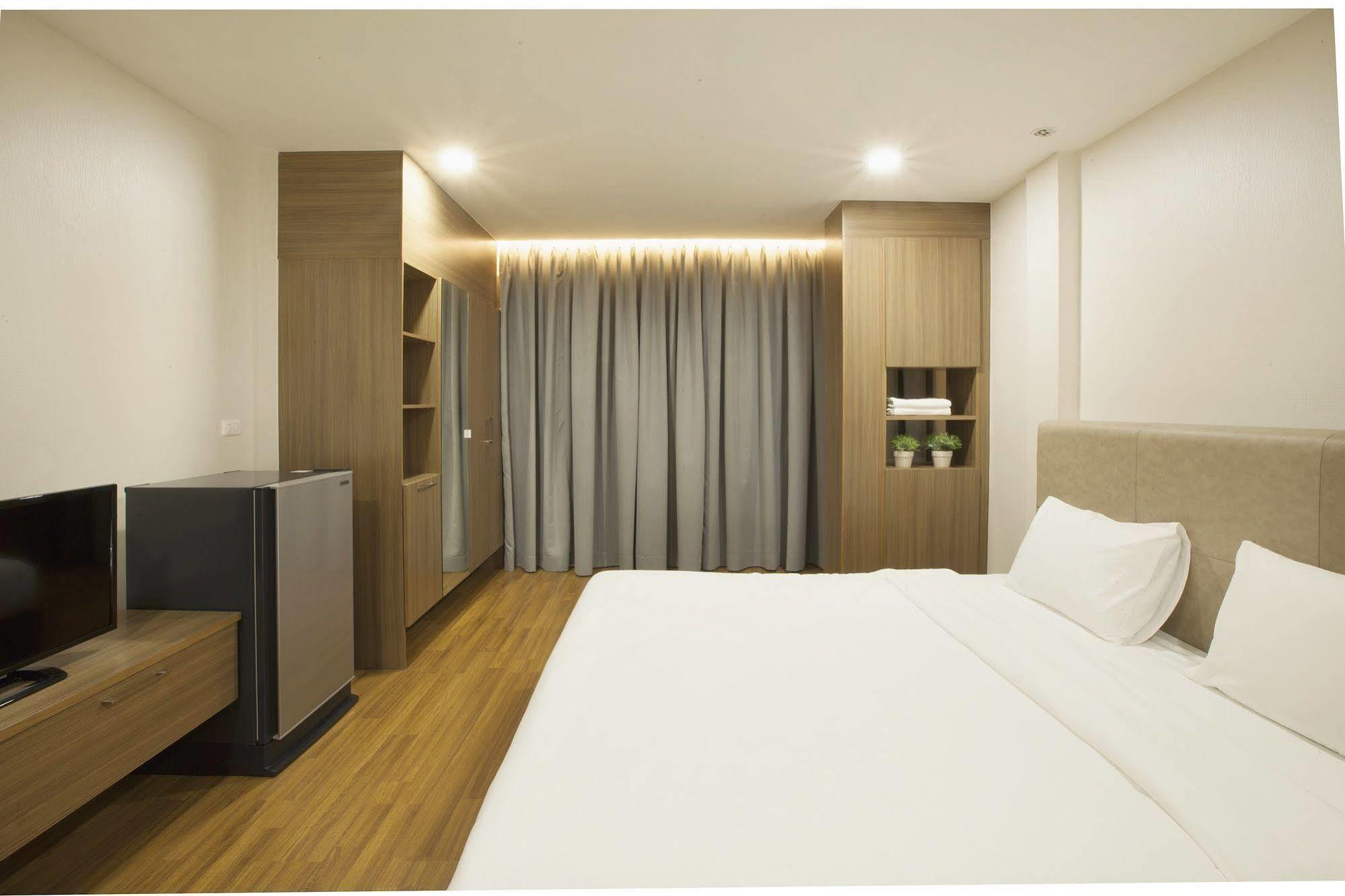 Boone Place Bangkok Exterior foto